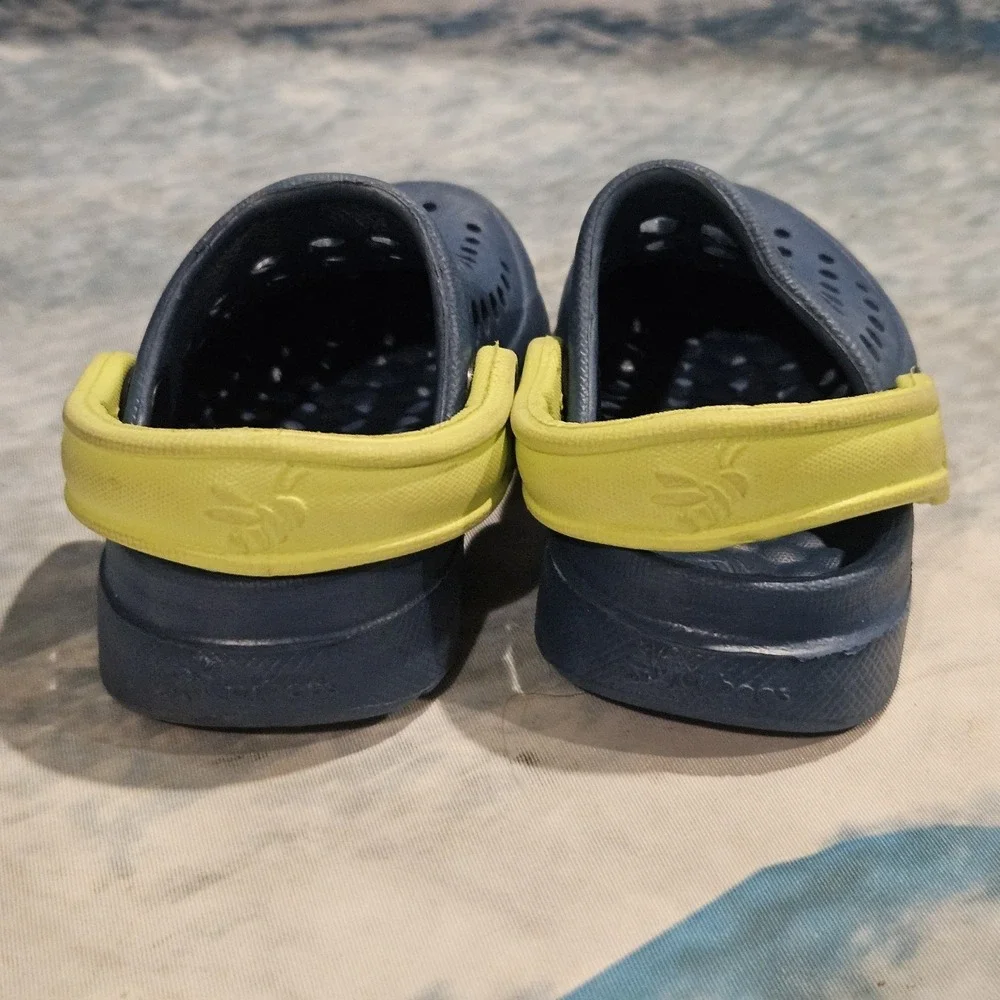 Toddler Shoe Bundle Size 4/5 Joybees Clogs Size 5 Cat & Jack Sandals